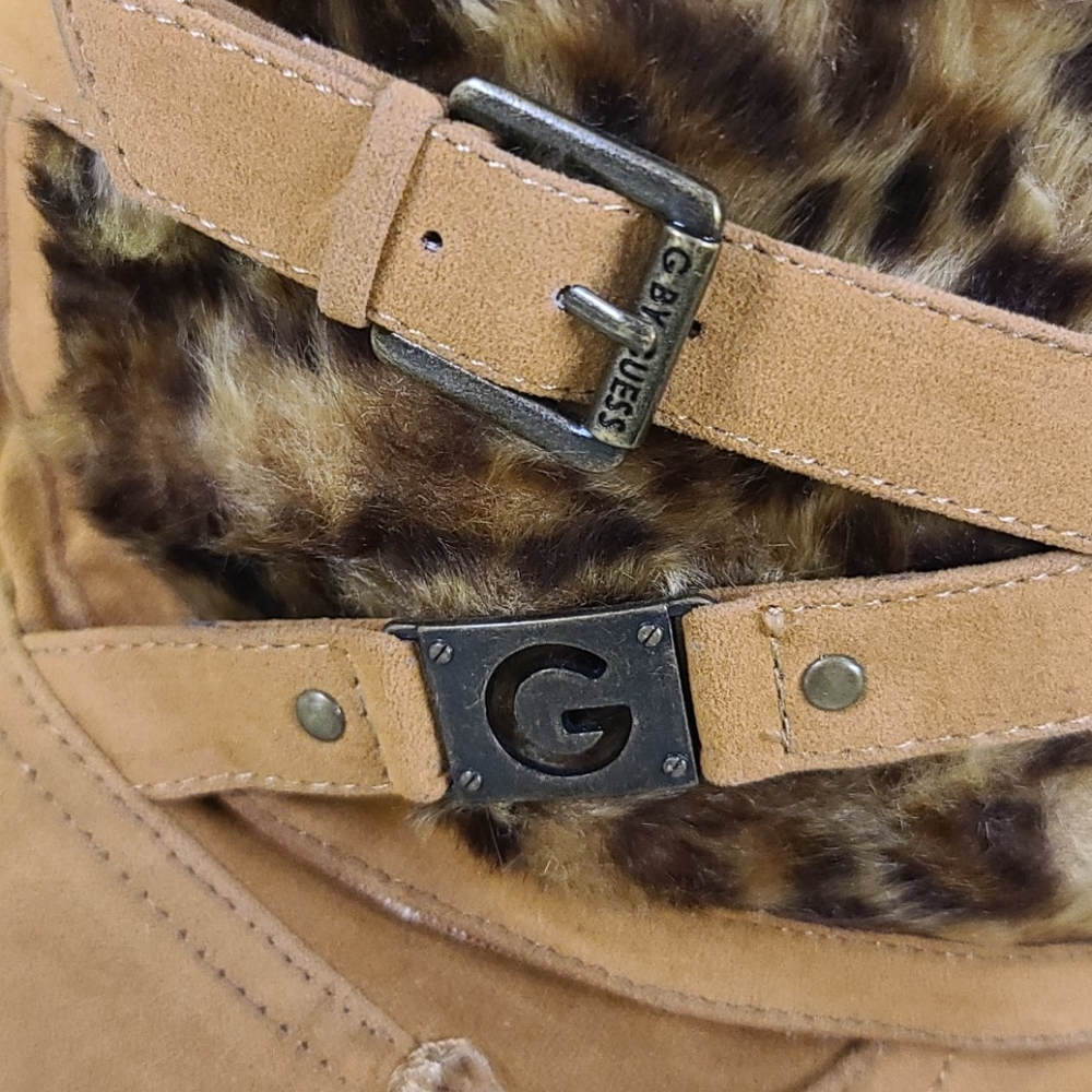 SIZE 6M Faux fur upper By Guess Dk Tan - Picture 4 of 13